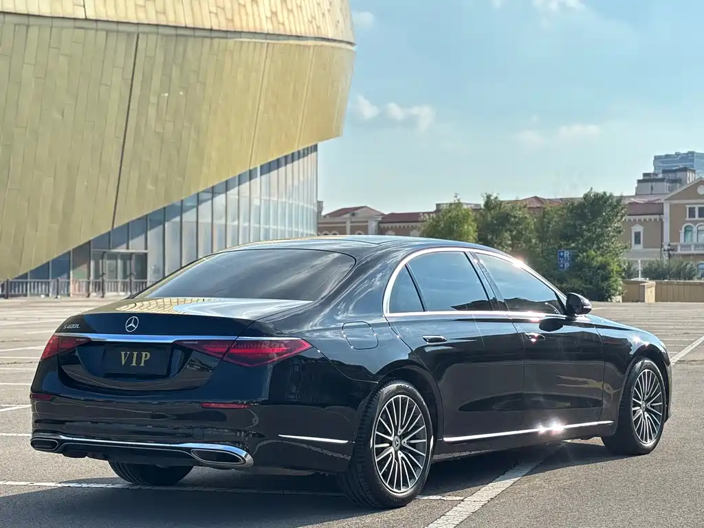 Mercedes-Benz S-Class — миниатюра 7