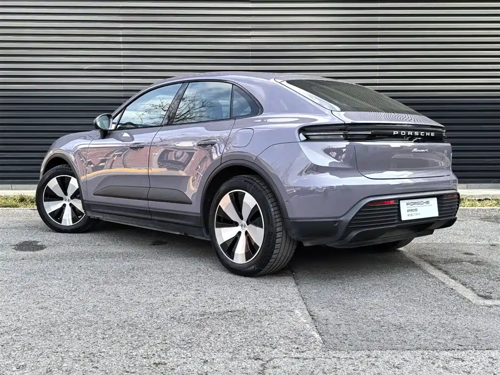 Porsche Macan 2024 Macan 4