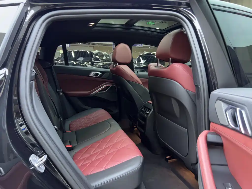 BMW X6 2022 xDrive40i M Sport