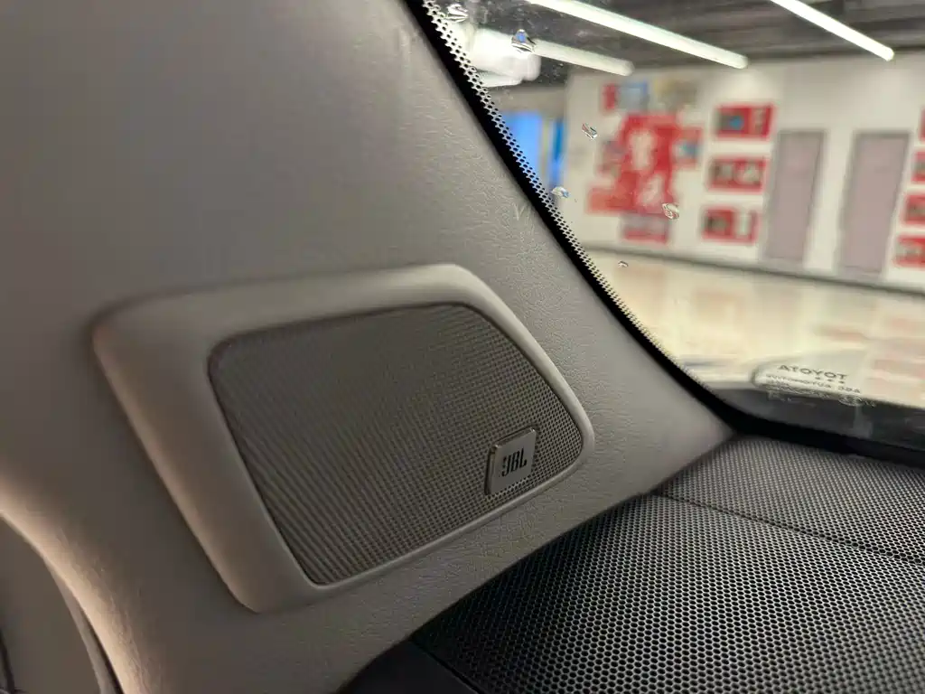 Toyota Prado (Import) — миниатюра 9
