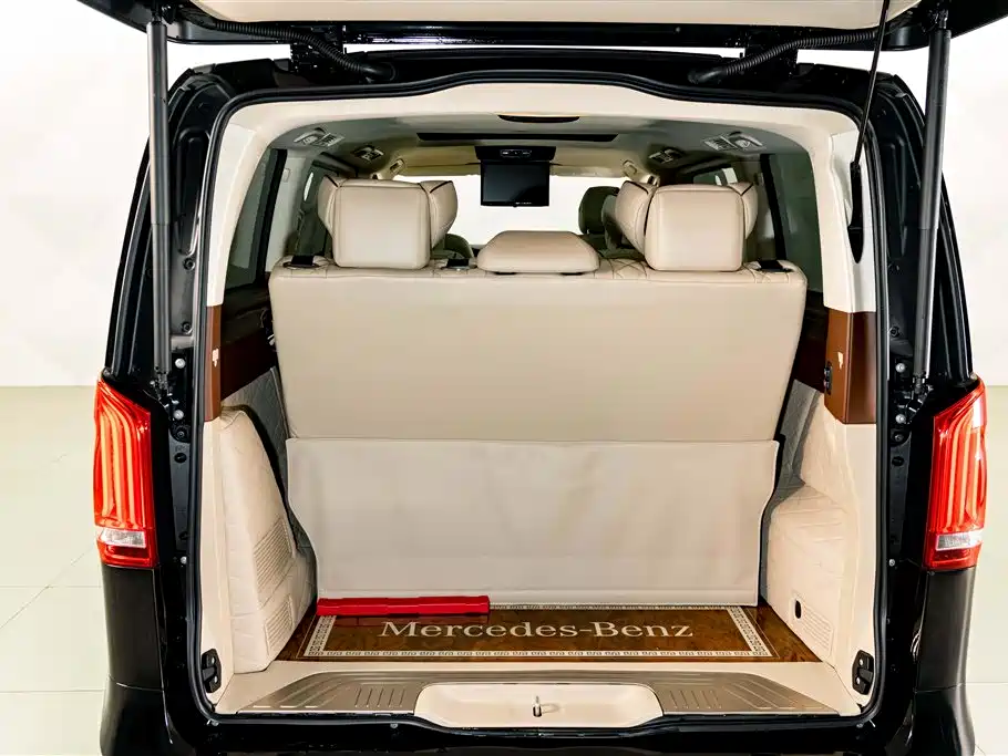 Mercedes-Benz V-Class — миниатюра 29