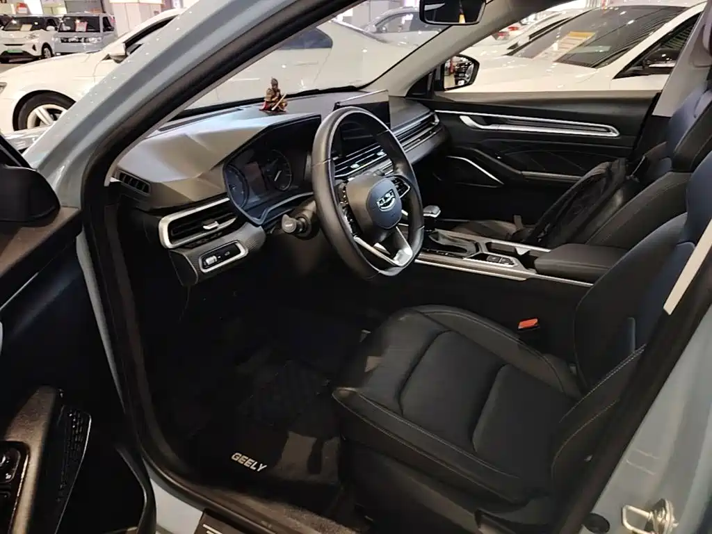 Geely Emgrand — миниатюра 16