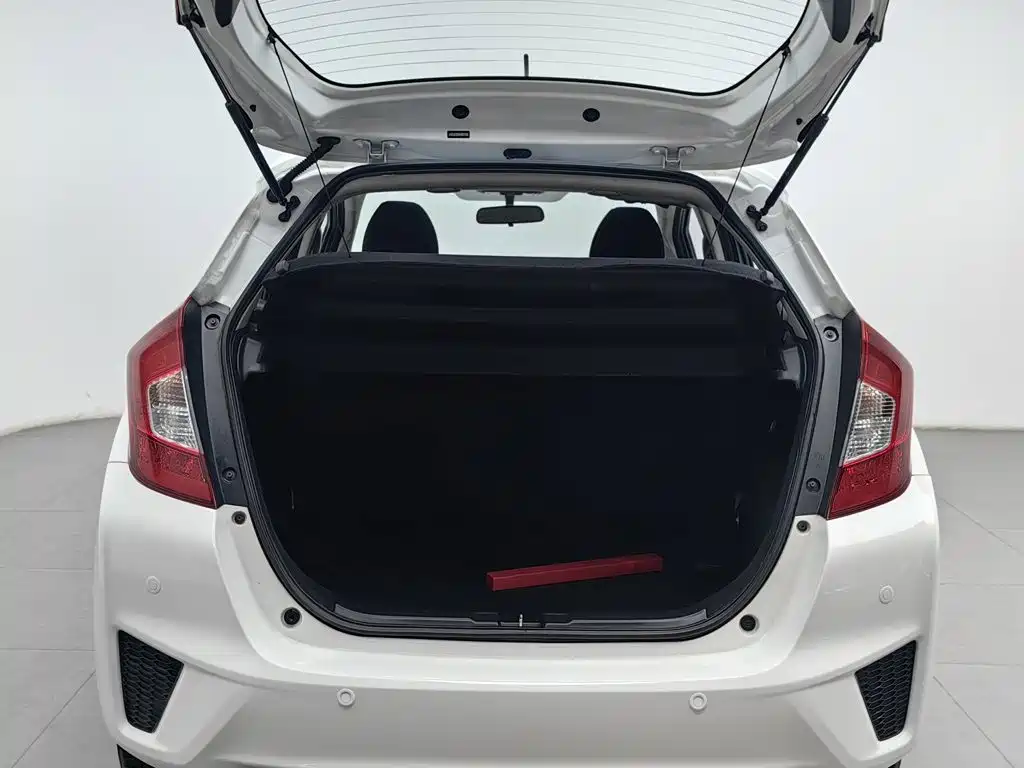 Honda Fit — миниатюра 16