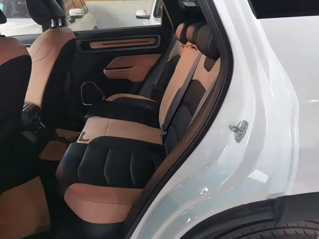Geely Icon — миниатюра 17