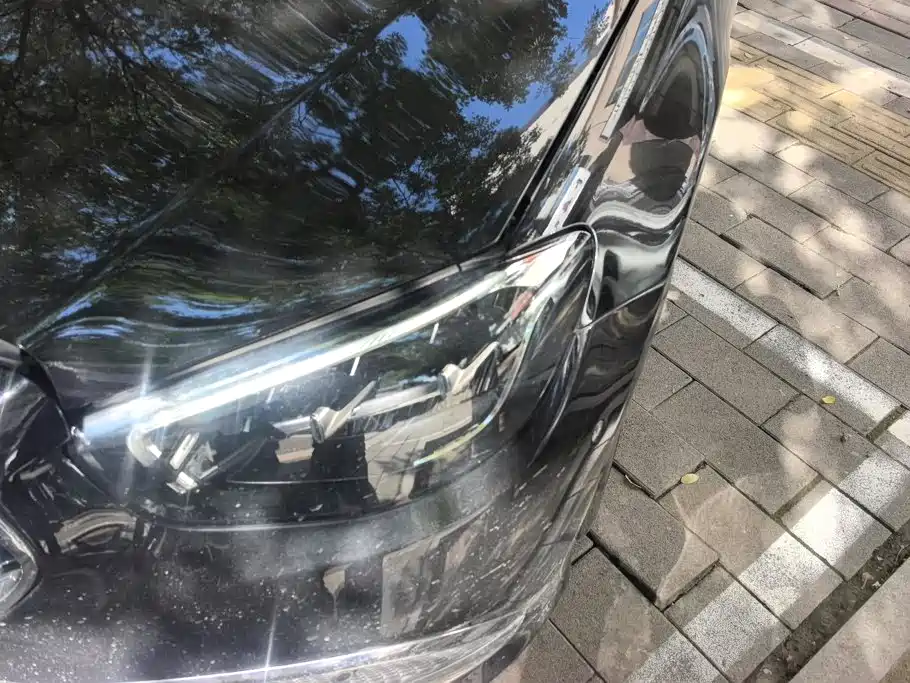 Mercedes-Benz E-Class — миниатюра 5