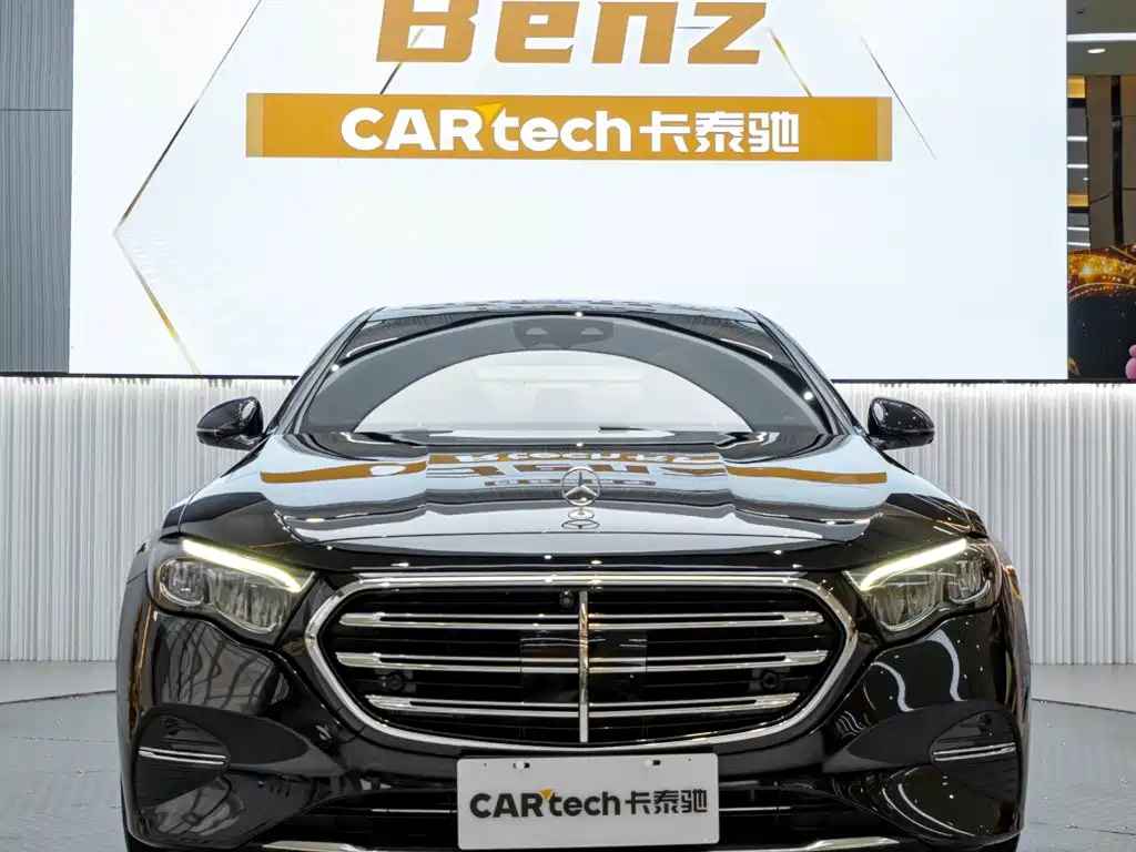 Mercedes-Benz E-Class — миниатюра 2