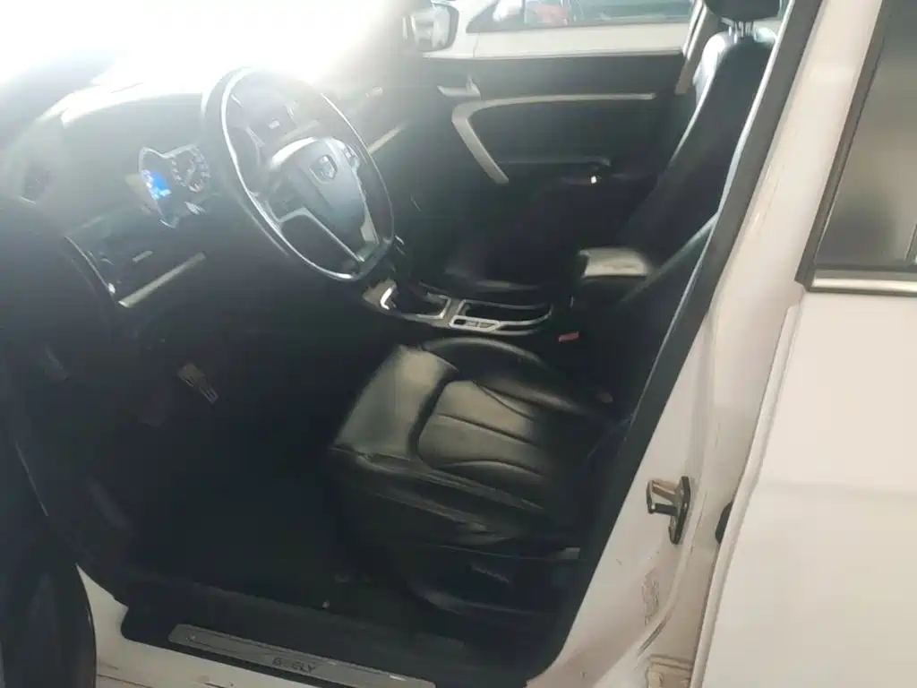 Geely Emgrand — миниатюра 15