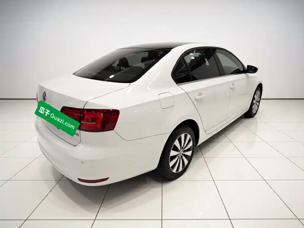 Volkswagen Sagitar — миниатюра 4