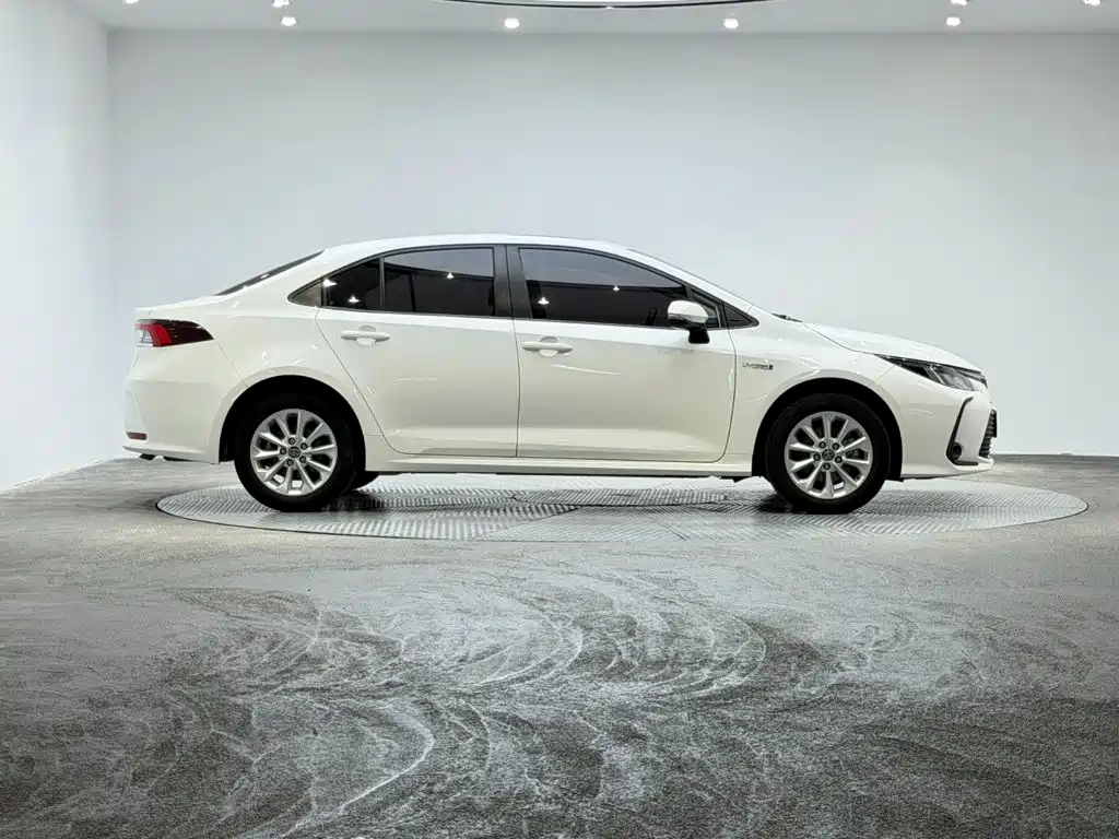 Toyota Corolla — миниатюра 3