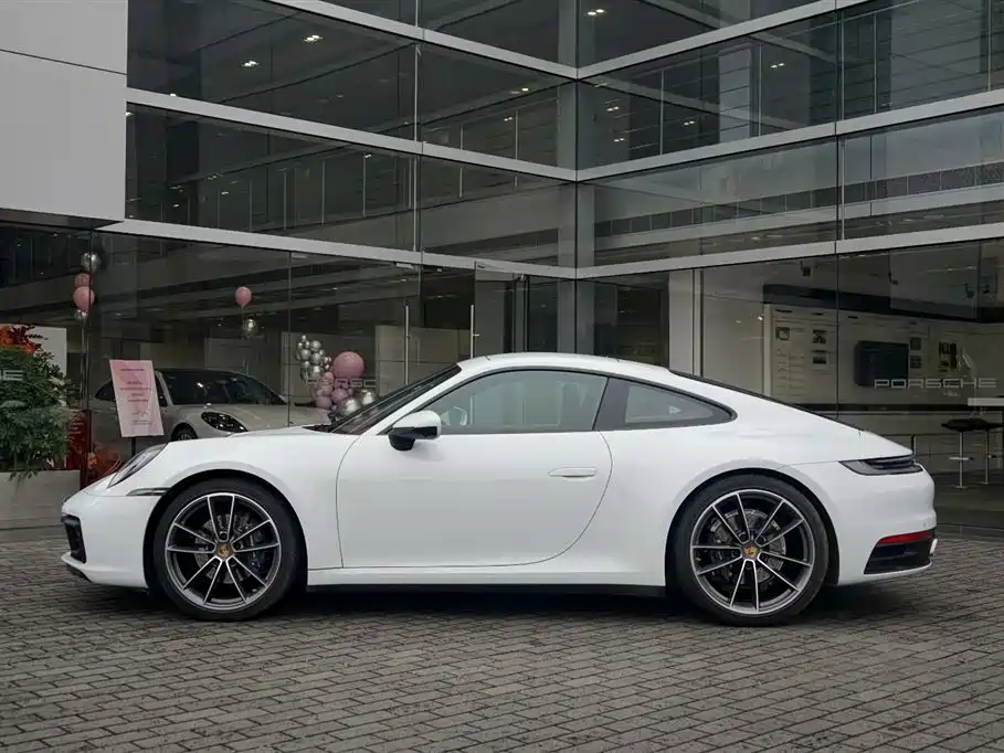 Porsche 911 2023 Carrera 3.0T