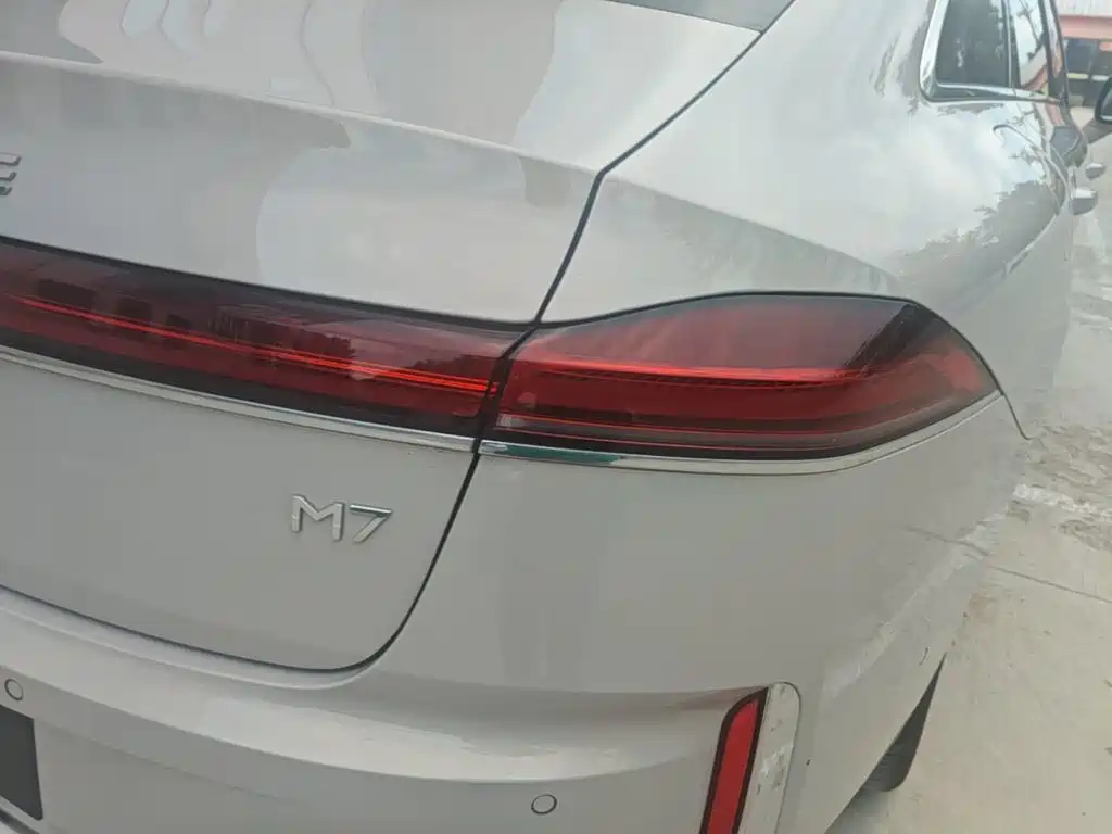 Roewe M7 DMH — миниатюра 8