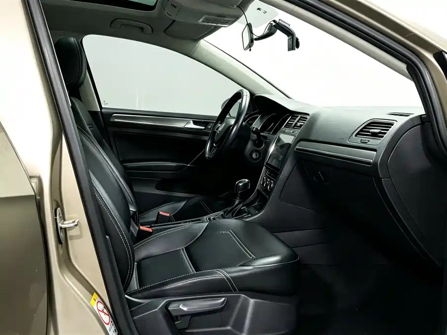 Volkswagen Golf — миниатюра 7