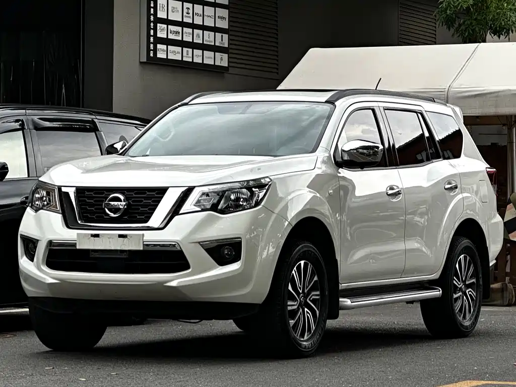 Купить Nissan Terra