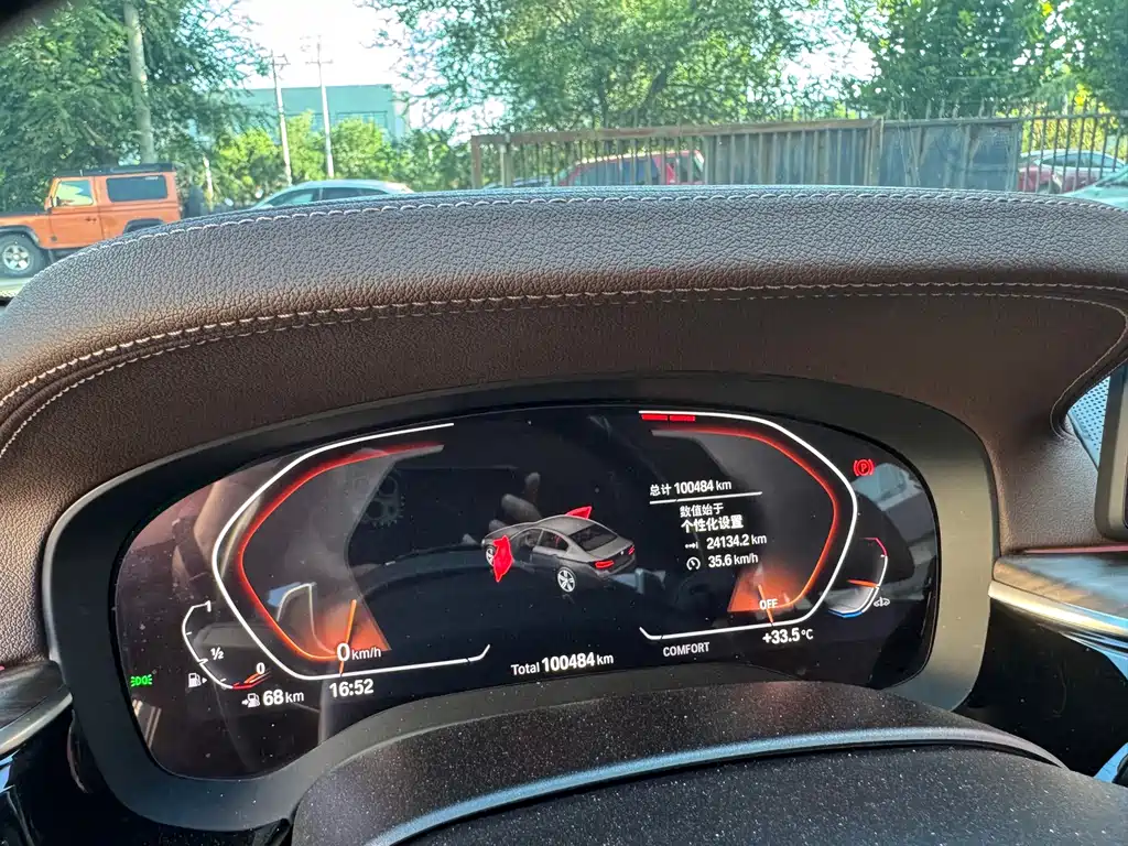 BMW 5 Series — миниатюра 12