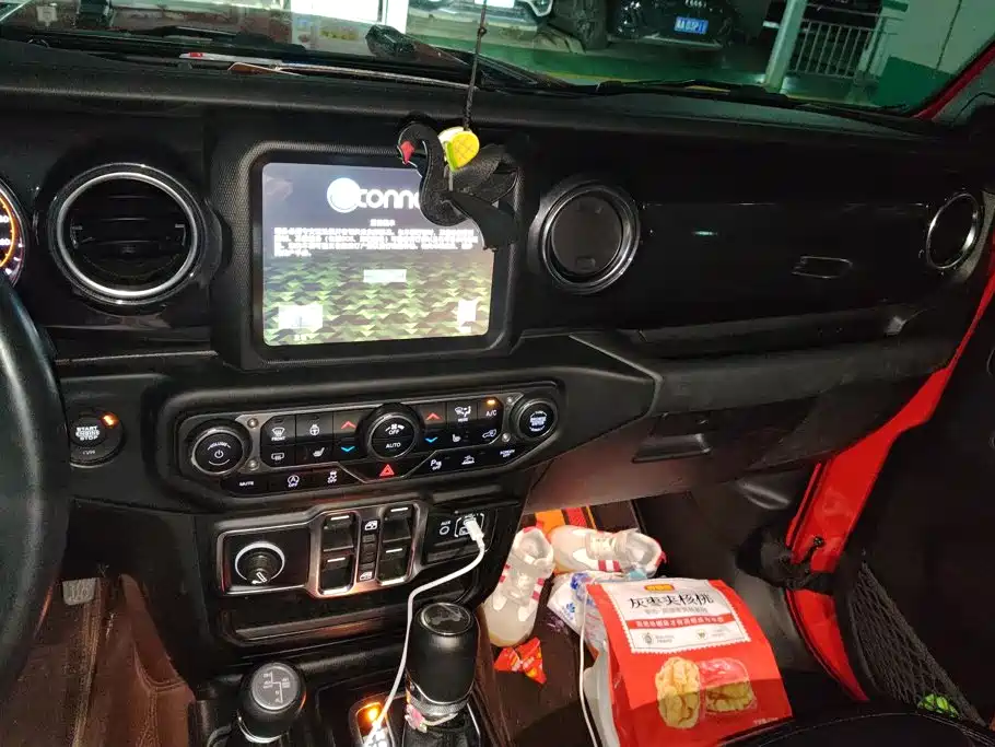Jeep Wrangler — миниатюра 13