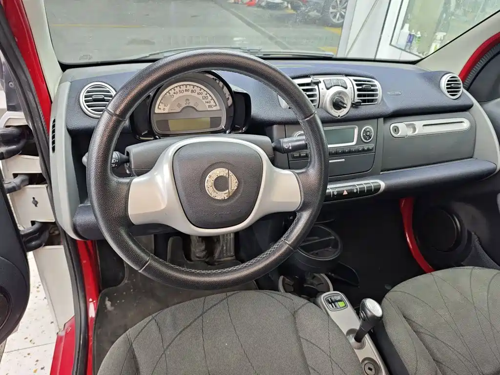 smart Smart Fortwo — миниатюра 11