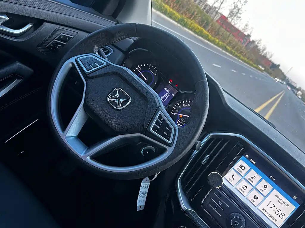 JMC Yusheng S350 — миниатюра 5