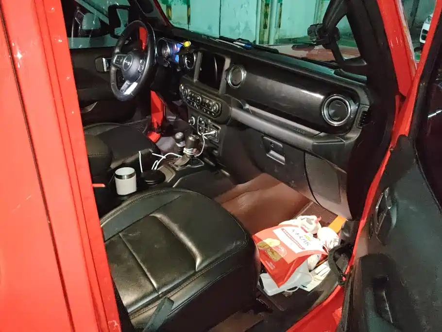 Jeep Wrangler — миниатюра 8