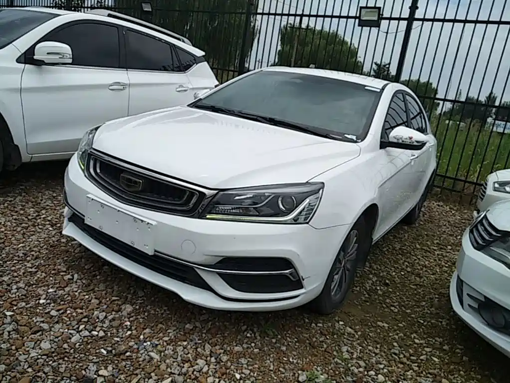 Geely Emgrand — миниатюра 2