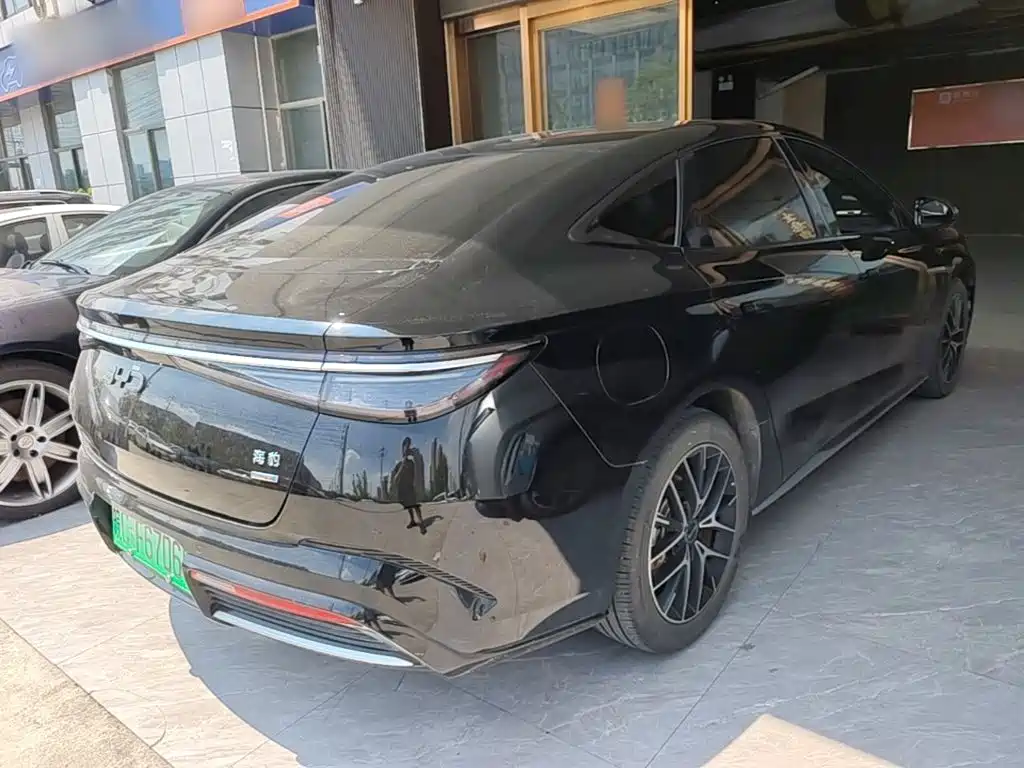 BYD Seal — миниатюра 7