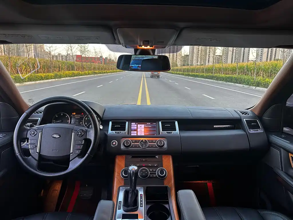Land Rover Sport — миниатюра 3