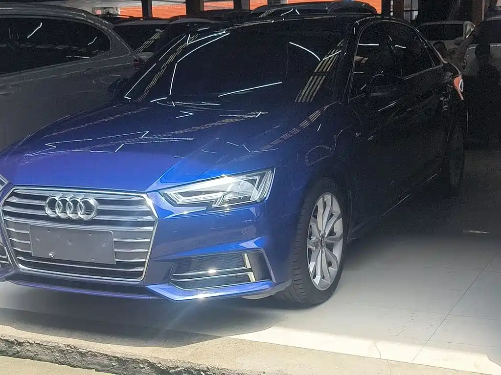 Audi A4L 2019