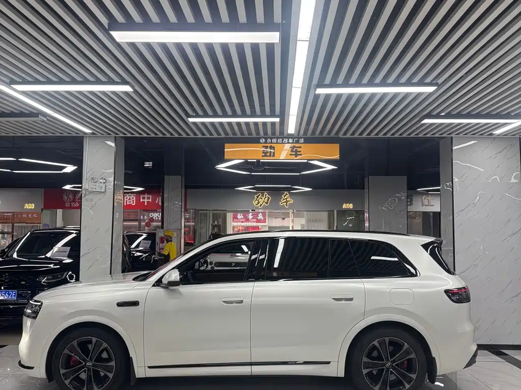 AITO Wenjie AITO M8 — миниатюра 3