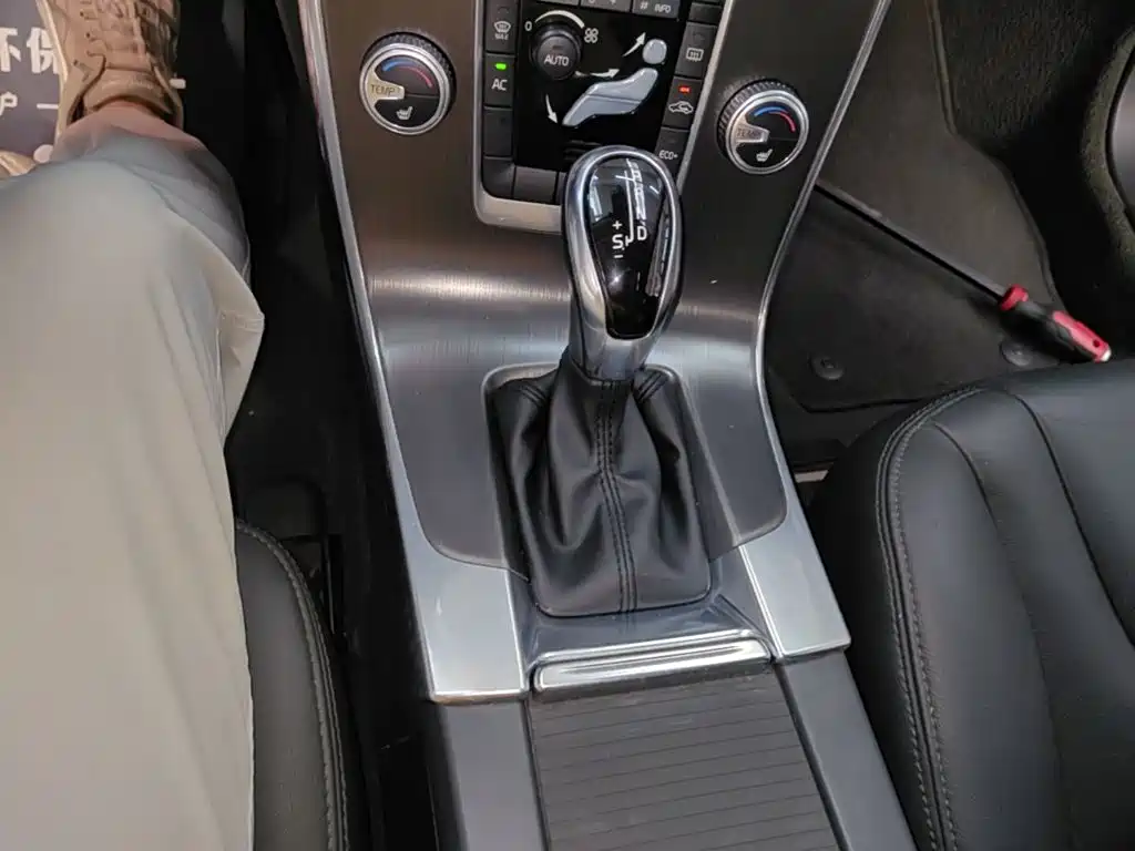 Volvo V60 — миниатюра 14