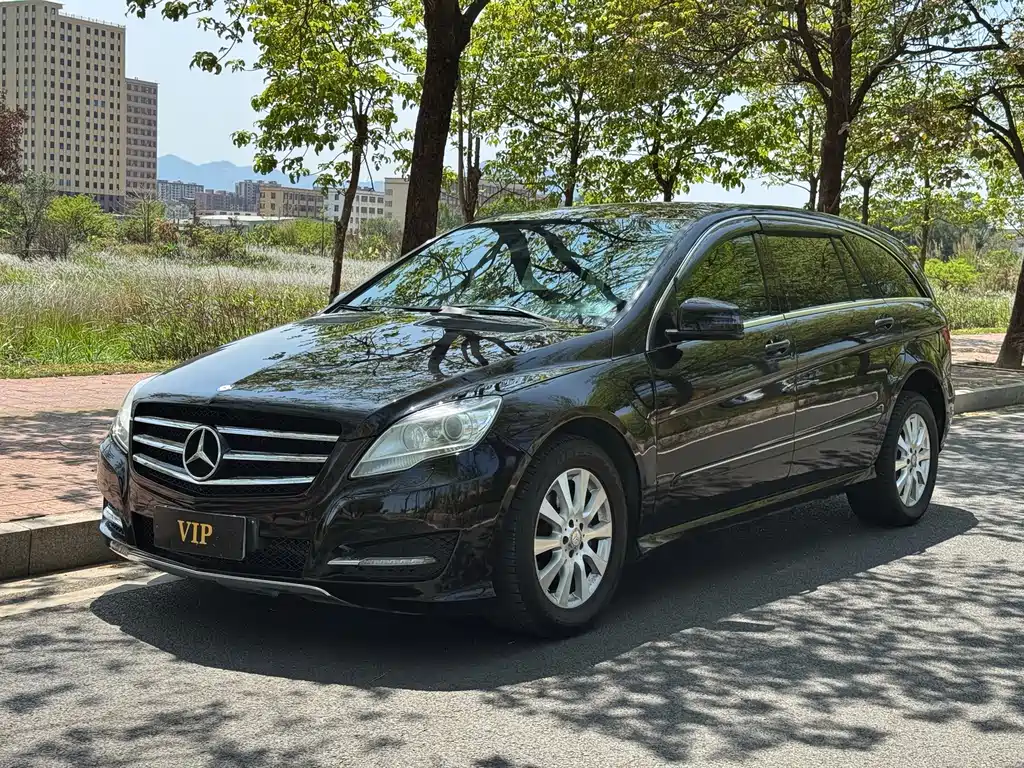 Mercedes-Benz R-Class 2015