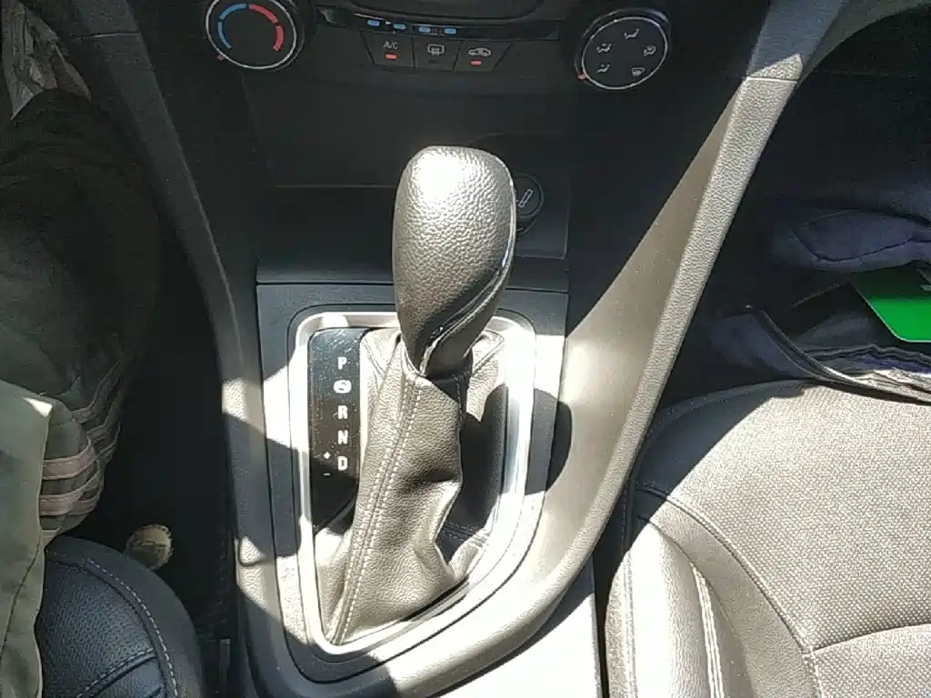 Buick Excelle — миниатюра 14