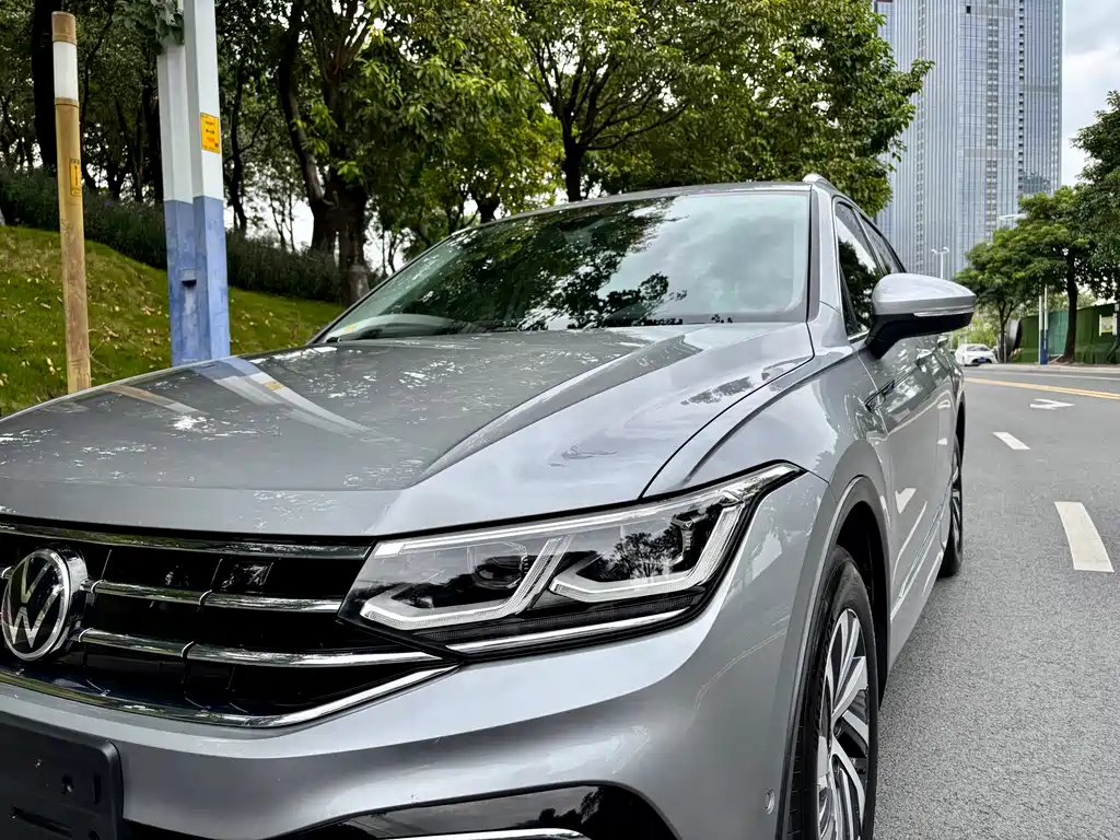 VOLKSWAGEN TIGUAN L NEW ENERGY