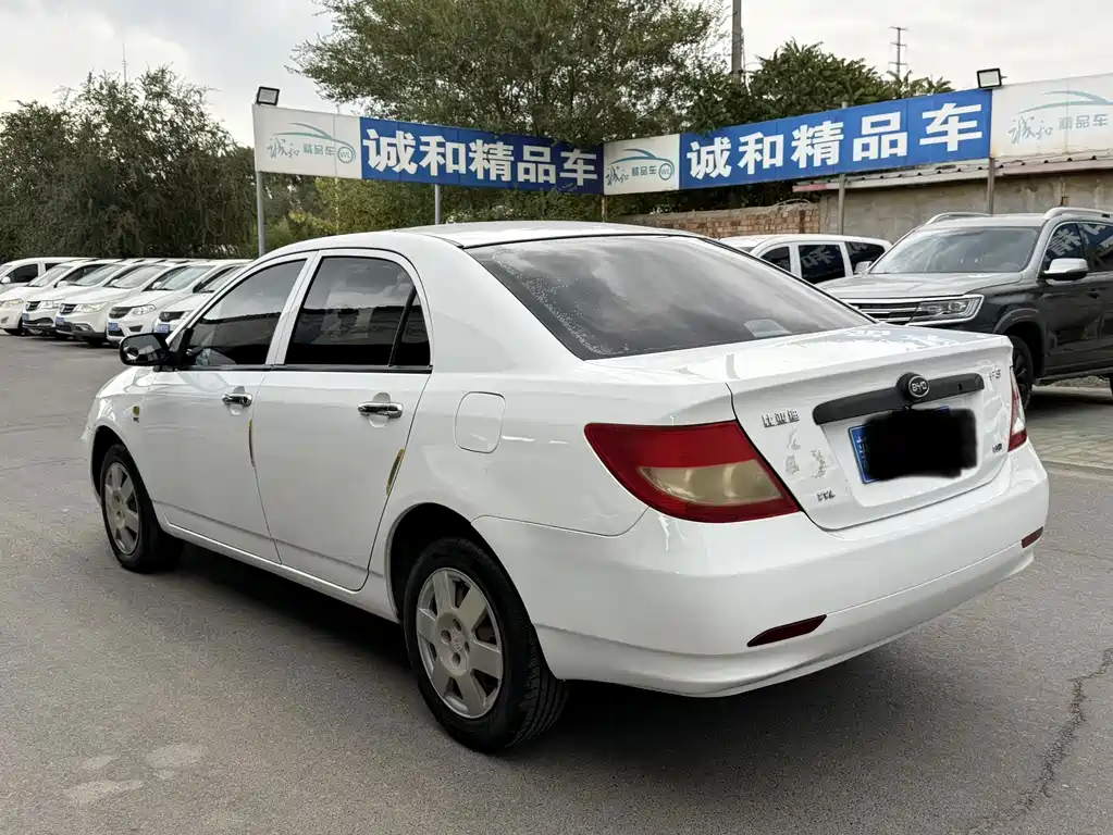 BYD F3 - фото 7