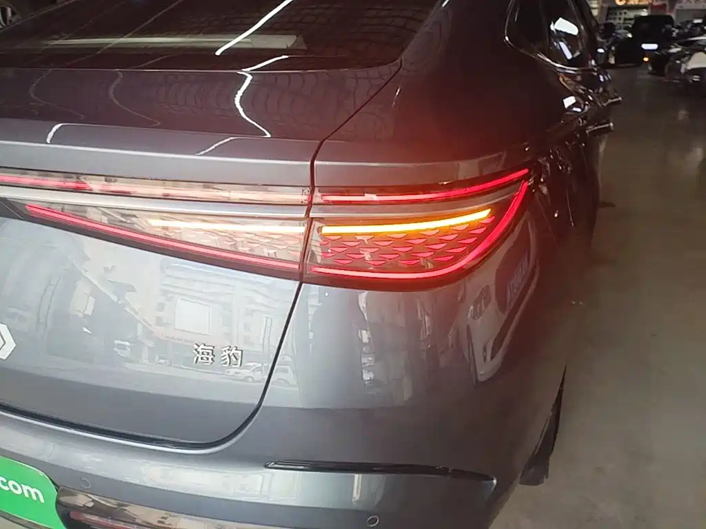 BYD Seal — миниатюра 8