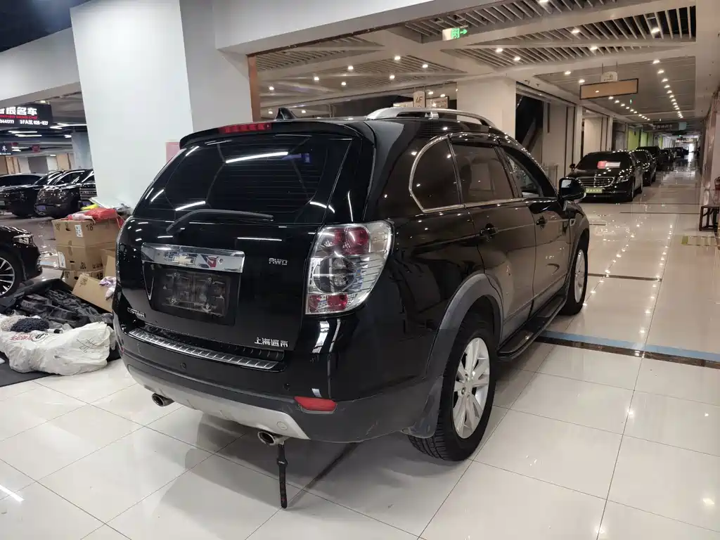 Chevrolet Captiva — миниатюра 10