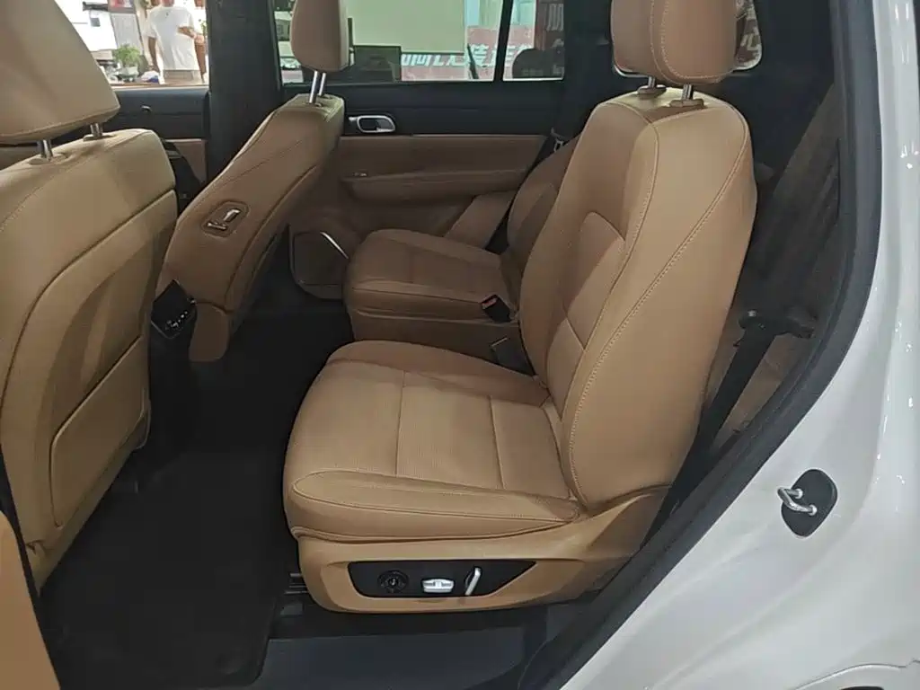Li Auto Li ONE — миниатюра 17