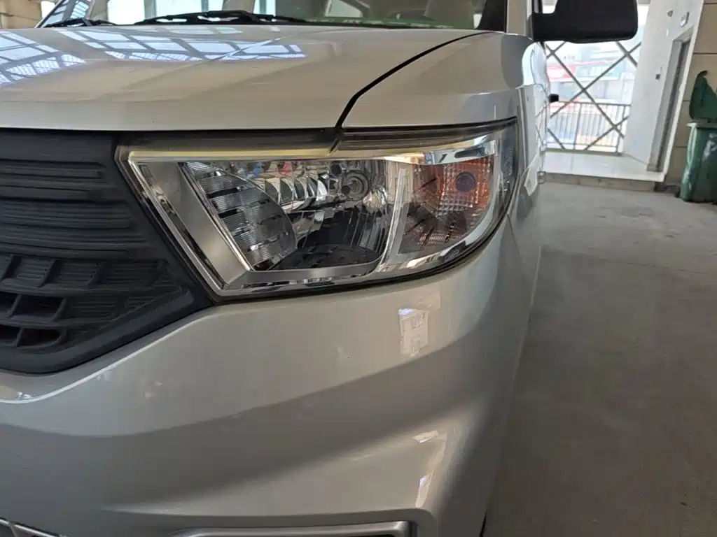 Wuling Hongguang V — миниатюра 24