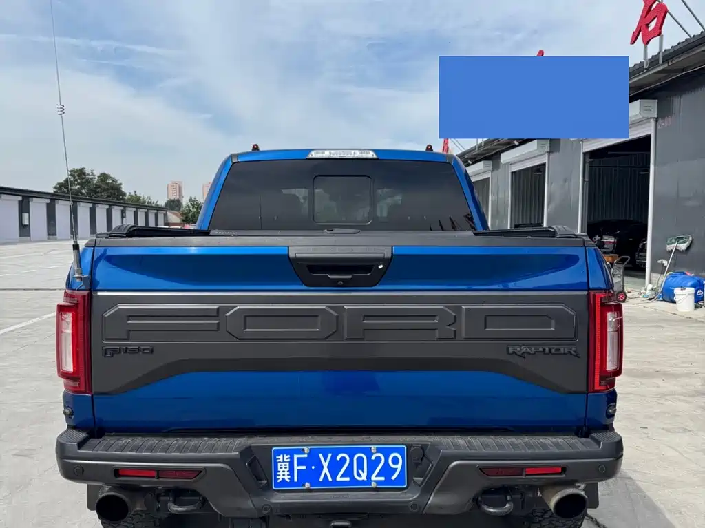 Ford F-150 Raptor — миниатюра 8
