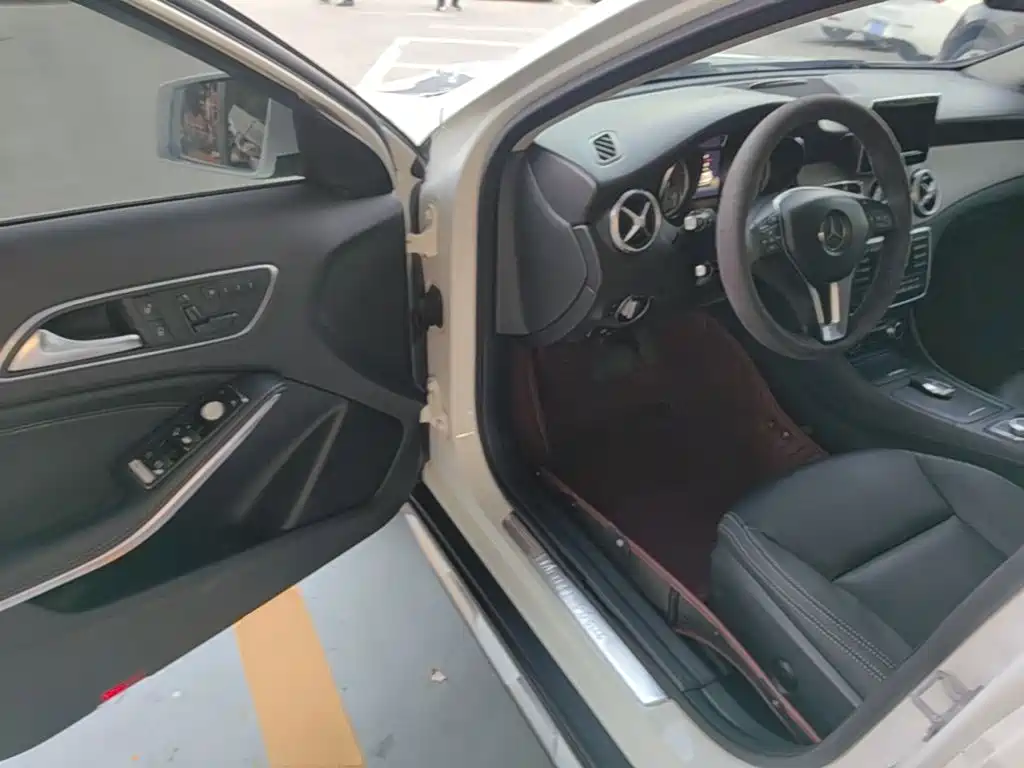 Mercedes-Benz GLA — миниатюра 16