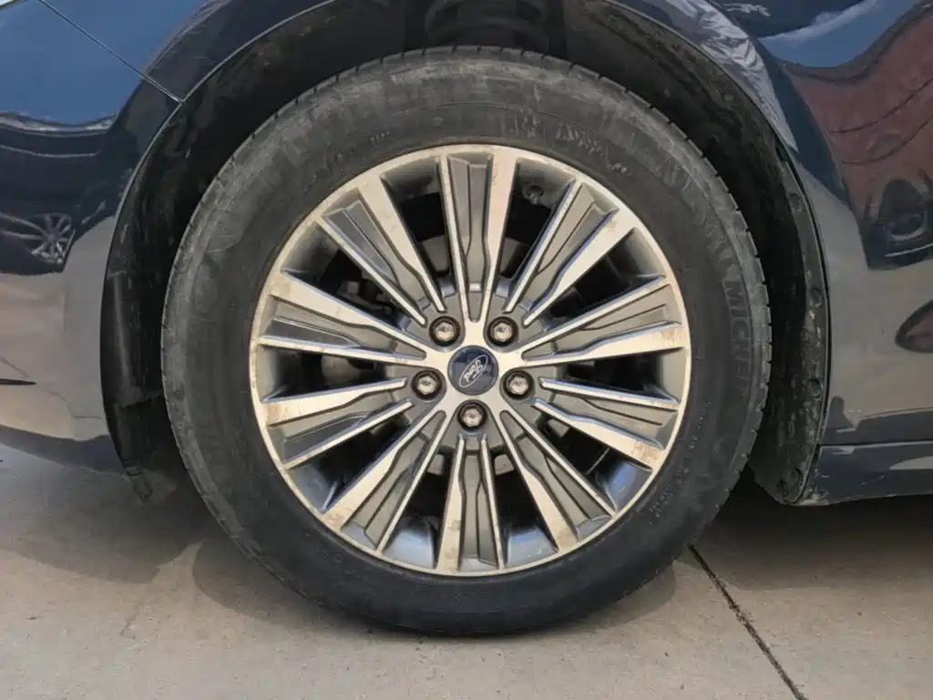 Ford Mondeo — миниатюра 23