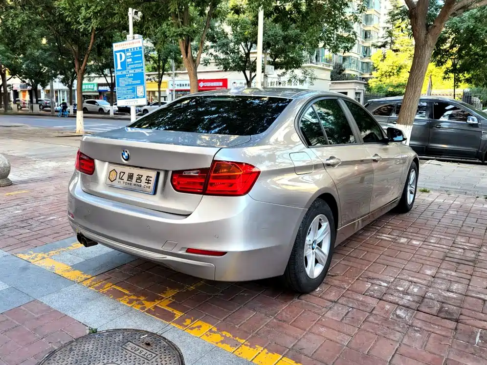 BMW 3 Series — миниатюра 21