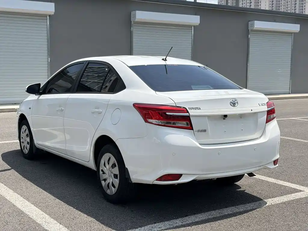 Toyota Vios — миниатюра 7