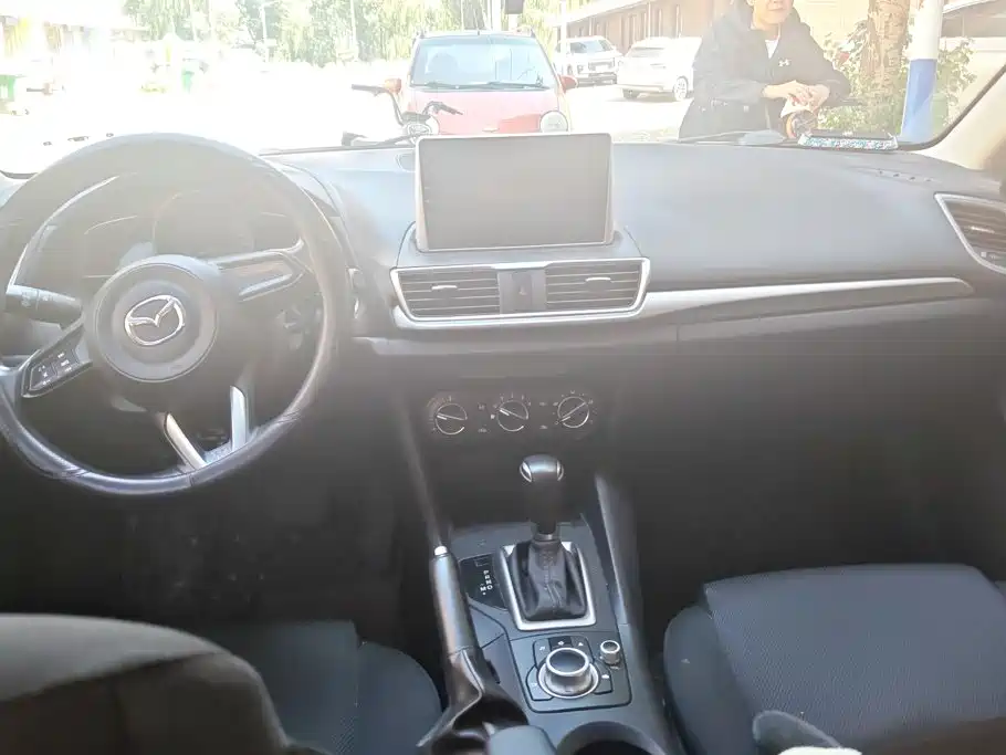 Mazda 3 Axela — миниатюра 12