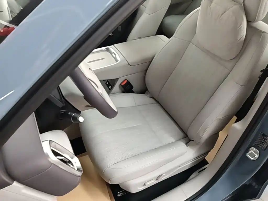 Leapmotor Leapmotor B10 — миниатюра 15