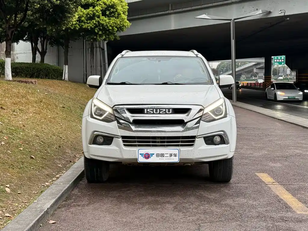 ISUZU MU X SHEPHERD RANGER