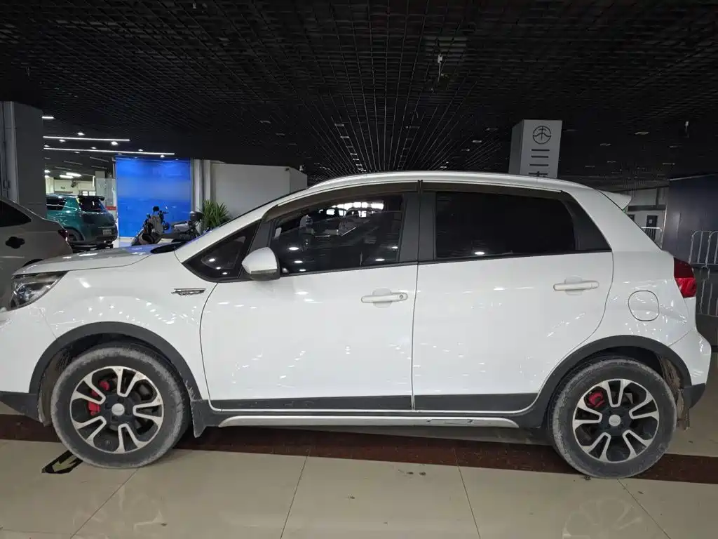 Geely Vision X3 — миниатюра 25