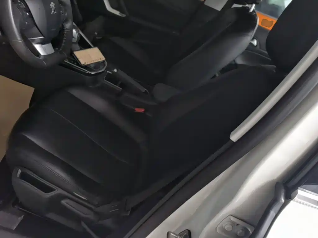 Peugeot 308 — миниатюра 15