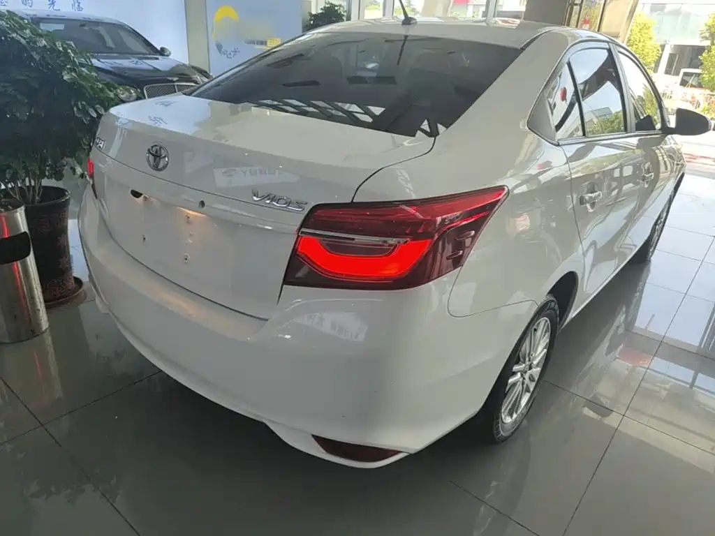 Toyota Vios — миниатюра 7