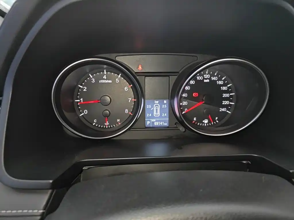 Haval M6 — миниатюра 12