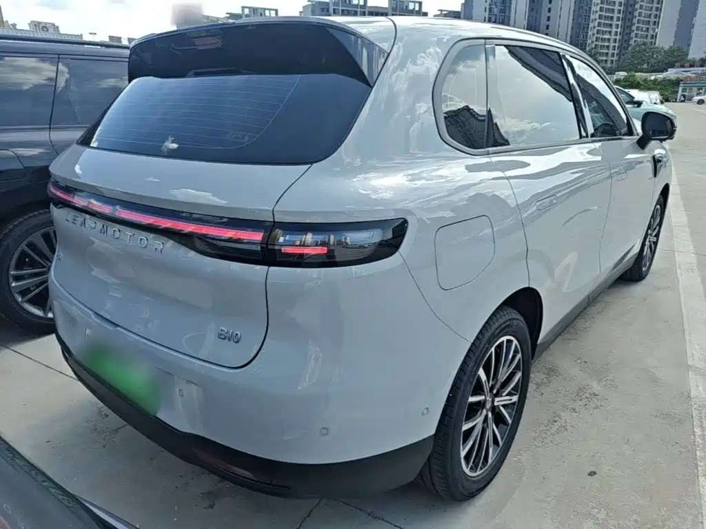 Leapmotor Leapmotor B10 — миниатюра 7