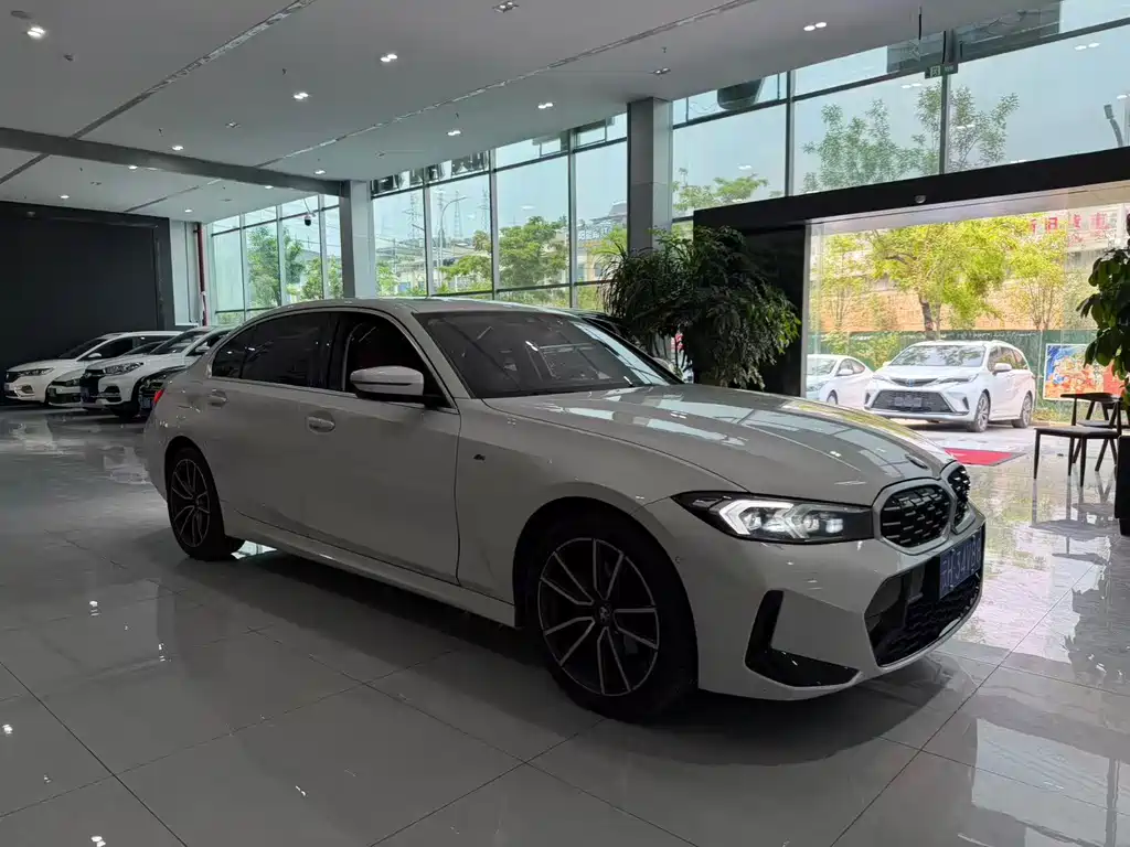 BMW 3 Series 2024